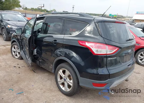 2016 Ford Escape Se z USA, uszkodzony, nr VIN 1FMCU0GX8GUB81383